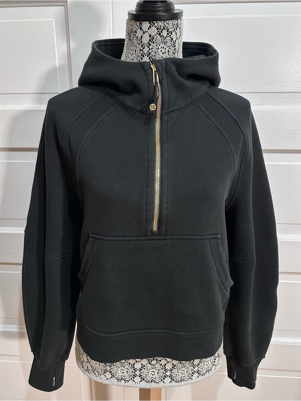 Lululemon Scuba Oversized Half-Zip Hoodie Size M/L Black Gold $138